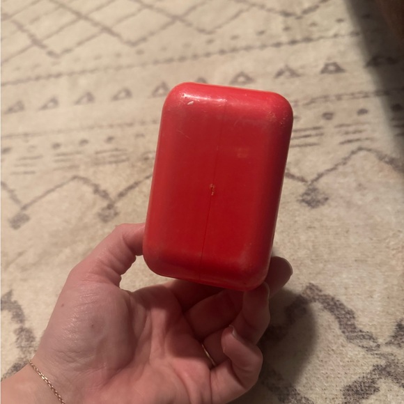 Little tikes red and black toy gas can - Picture 6 of 6